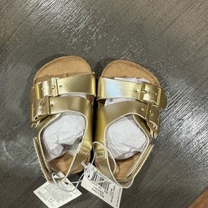 ⭐️Infant girls sandals⭐️